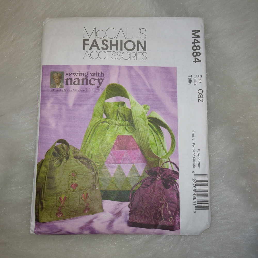 MCCALL'S M4884 Drawstring bags in 3 sized designed by Nancy Zieman new & uncut